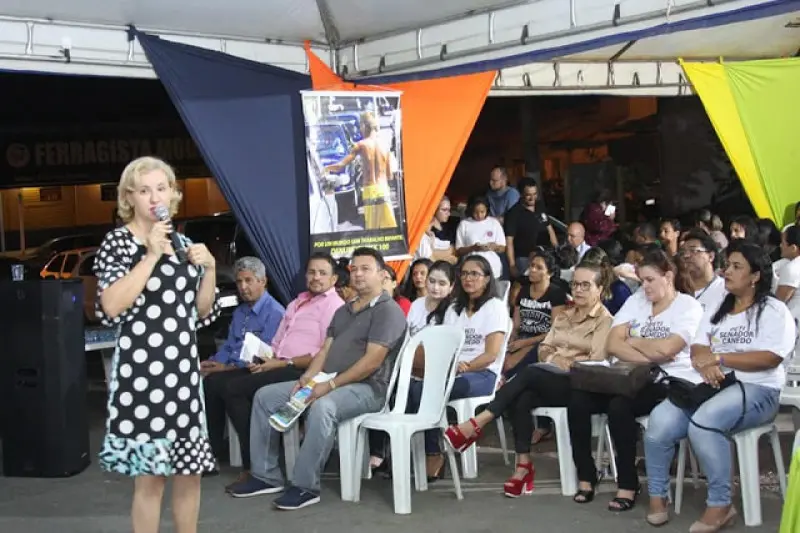 Projeto “Jovem é o Futuro”, de autoria do vereador Emilson Pereira foi citado como um exemplo a ser seguido e aplicado nos demais Municípios do Estado de Goiás