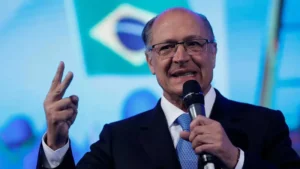 Segundo a titular do órgão e também procuradora-geral da República, Raquel Dodge, não houve violação do disposto na legislação eleitoral no registro da coligação encabeçada por Alckmin