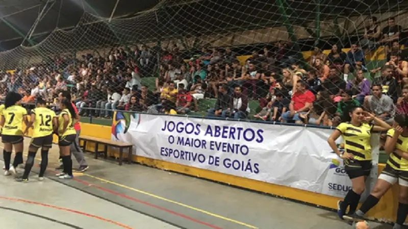 Cidade Ocidental se destaca com a classificação de quatro equipes em diferentes modalidades para a fase estadual, seguido de  Aparecida de Goiânia e de Itapaci se destacam com três equipes cada uma