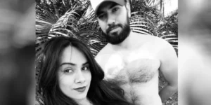 Ele teria atirado na vítima, após ela ter negado a mostrar a conversas do celular. Os dois mantinham um relacionamento há seis meses