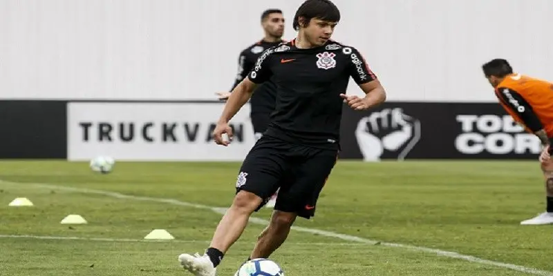 Dois clássicos interestaduais, disputa pelo título e briga contra o Z-4 marcam mais uma sequência de jogos da competição nacional