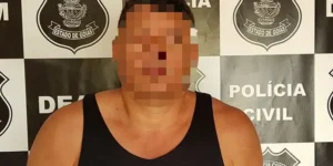 O suspeito é padrasto do pai da menor. Aos finais de semana que ela passava com o pai, ele cometia a violência sexual contra ela