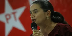 Essa condição, segundo ela, passa pela qualificação de professores e pessoal administrativo, estrutura das unidades e envolvimento dos alunos