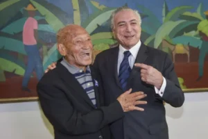 Na bagagem, muitos episódios que fazem parte da história do Brasil e do mundo. A maioria em registros de imagens