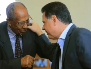 Acompanhado de Zé Eliton, candidato a reeleição, ex-governador se reuniu com lideranças religiosas da Assembleia de Deus do município