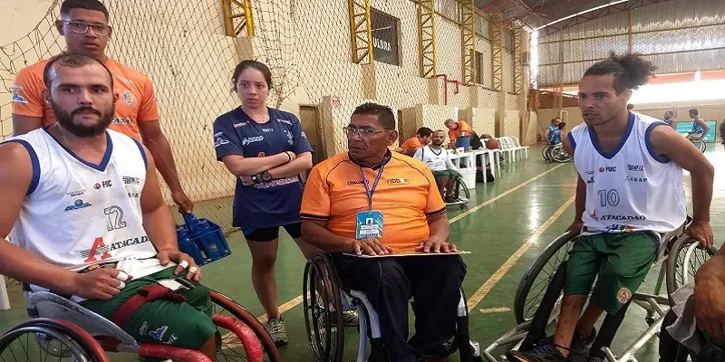 Atletas contam como o basquete mudou a forma de viver