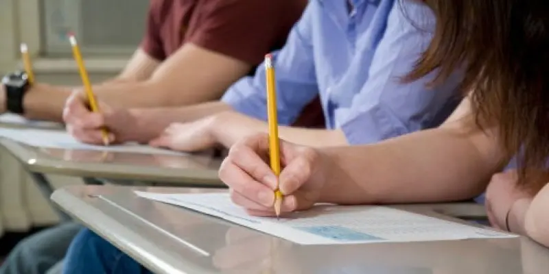 Alunos das escolas pública e privada podem concorrer