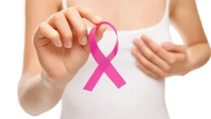 É uma campanha de conscientização que tem como objetivo principal alertar as mulheres e a sociedade sobre a importância da prevenção e do diagnóstico