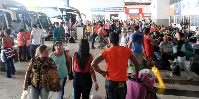 Cerca de 180 mil pessoas devem passar pela Rodoviária, exigindo um reforço de 30% nas equipes de limpeza, segurança e informação aos passageiros