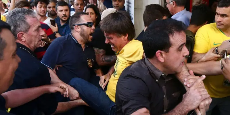 Presidenciável levou facada durante ato de campanha na cidade mineira