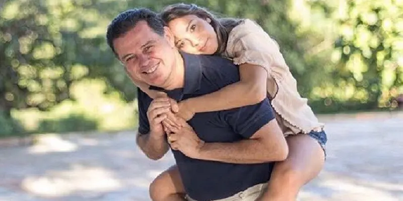 Emocionado, ele revelou que a filha Ana Luísa está grávida