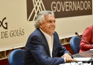 O senador também afirmou que vai buscar a adaptação de um projeto de linha férrea que ligue Luziânia a Brasília para transformá-lo numa alternativa de transporte de passageiros do Entorno