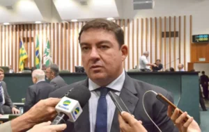 Foram 29 votos a favor e nenhum contrário, a proposta de emenda constitucional do Orçamento Impositivo foi aprovada