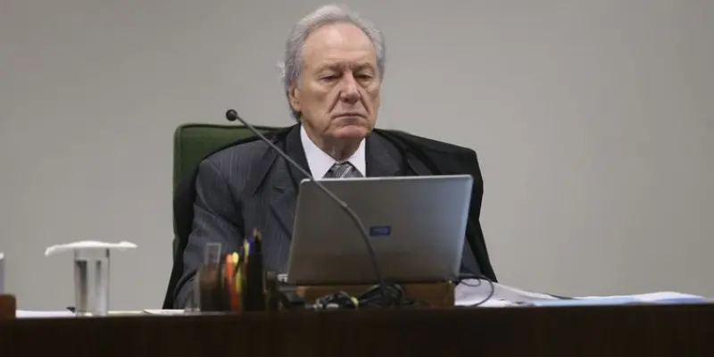 Na autorização concedida a Florestan Fernandes, o ministro destaca que preserva sua reclamação para garantir “o direito constitucional de exercer a plenitude da liberdade de imprensa"