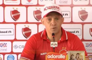 Técnico colorado falou sobre a situação do time após mais uma derrota na Série B do Campeonato Brasileiro