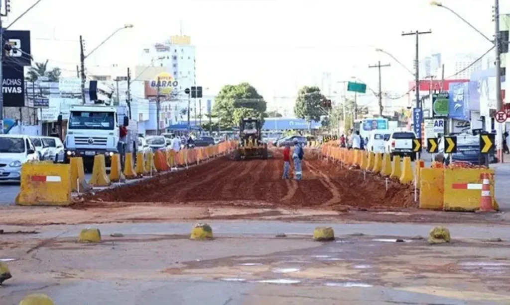 Alguns cruzamentos permanecem fechados para as obras do BRT/ Foto: reprodução