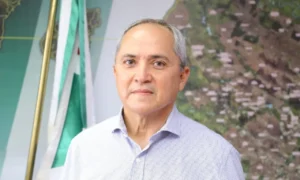 Depois de ter tido projeto de recuperação asfáltica vetado, Luiz Bittencourt poderá deixar Secretaria de Infraestrutura | Foto: reprodução