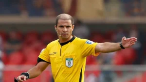 Goiás protestou com a arbitragem de Wilton Pereira Sampaio (Fifa) no último fim de semana e a FGF escalou Elmo Resende para o clássico | Foto: Divulgação