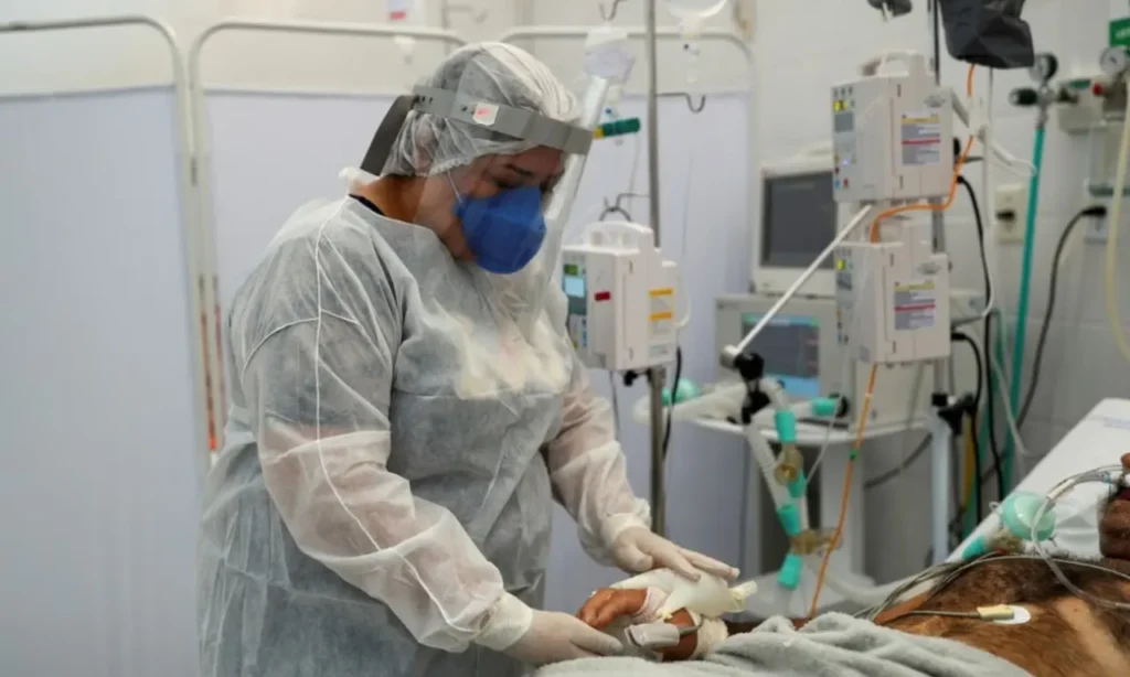 Número total de casos confirmados é de 537.727 ; número total de óbitos é de 14.465 | Foto: Reuters