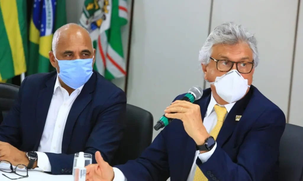 Houve reunião com comitiva do Governo de Goiás e equipe técnica da Saúde que demonstrou haver segurança para manter atividades em funcionamento por mais 14 dias | Foto: Wesley Costa