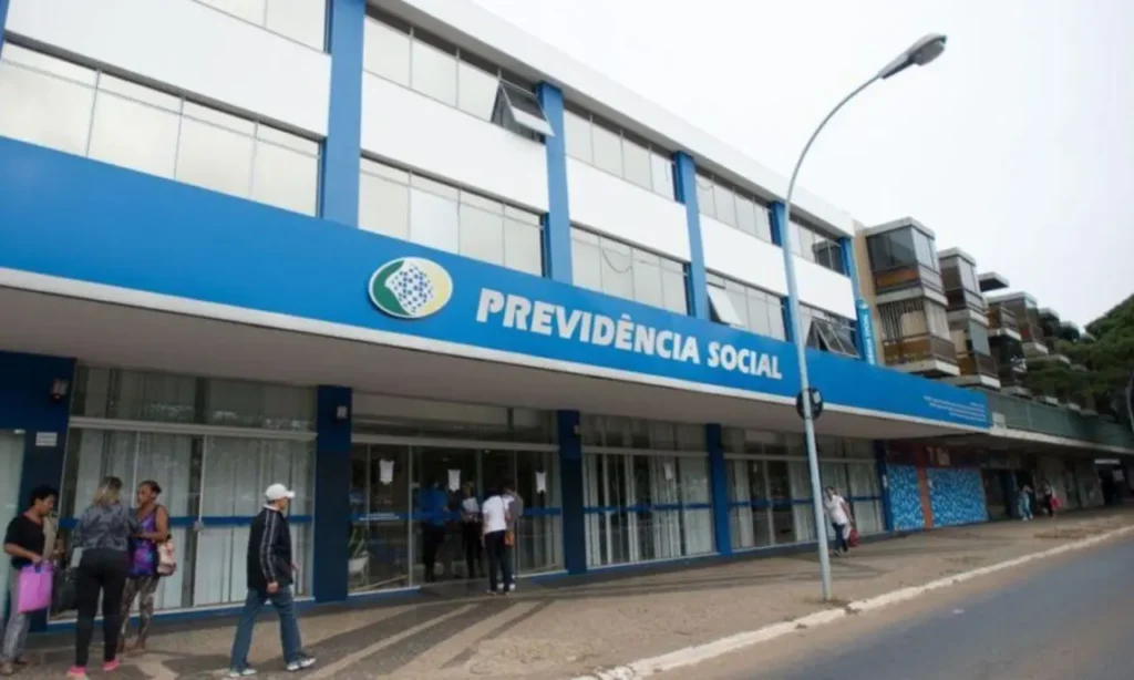 Mais de 1 milhão de pessoas se inscrevem no concurso para o INSS