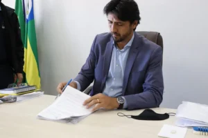 Atual diretoria é presidida pelo ex-prefeito de Hidrolândia Paulo Sérgio de Rezende (Paulinho - PSDB) | Foto: Divulgação