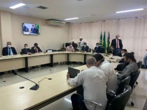 Emenda permite que a convocação da eleição pode ser realizada com antecedência de 48 horas. Vereador Lucas Kitão está decidido a recorrer à Justiça | Foto: divulgação