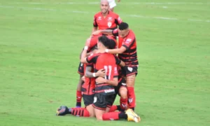 Com coletividade rubro-negra , Dragão não toma sustos e aplica goleada já com a vaga quase garantida na semifinal | Foto: Afonso Cardoso