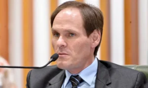 Procurador geral da República questionou dispositivo que, diferentemente da Câmara dos Deputados, permite um novo mandato em Goiás e outros estados | Foto: Y. Maeda