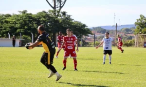 No Vale do São Patrício, o Vila Nova conheceu mais uma derrota diante do Jaraguá | Foto: Douglas Monteiro/Vila Nova FC