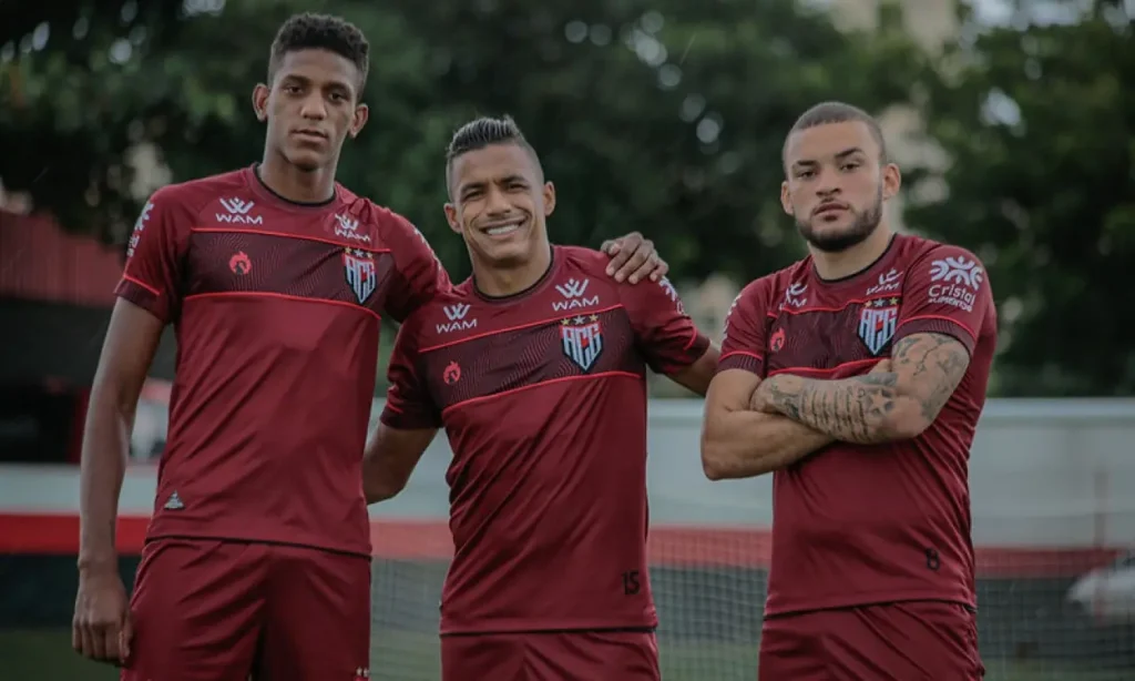 Michel, Arnaldo e André Luis são algumas da novidades para o duelo contra o Crac | Foto: Bruno Corsino/ACG