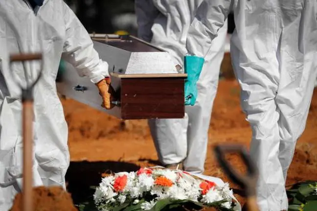 Com o registro desta sexta, a média móvel de óbitos chegou a 565 mortes por dia, aumento de 21% em relação ao dado de duas semanas atrás. | Foto: Reprodução