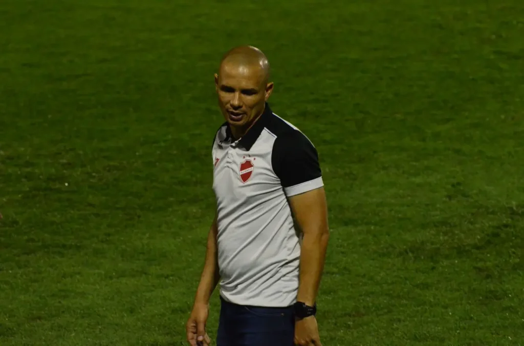 O treinador se mostrou chateado pelo sexto empate sem gols de sua equipe no OBA | Foto: Afonso Cardoso