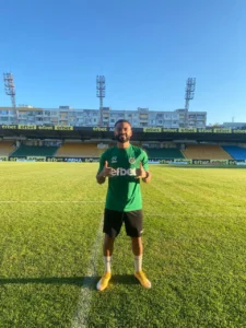 Lateral atua fora do Brasil há mais de três anos e mercado europeu atrai brasileiros pela qualidade de vida | foto: Divulgação