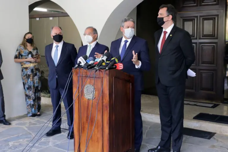 Lira também informou que vai instalar Comissão Especial que debater a PEC dos Precatórios ainda nesta terça-feira | Foto: Reprodução
