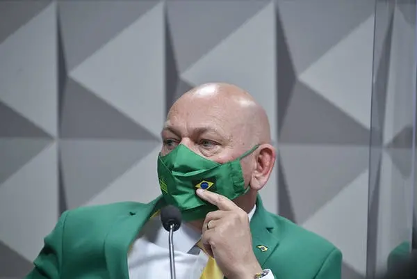Empresário acabou admitindo que ela tomou os remédios do "kit covid". | Foto: Reprodução