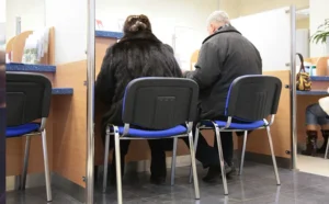 Segundo o INSS, a comprovação deve ser feita no banco onde é pago o benefício | Foto: reprodução