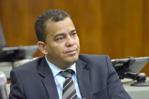 "Um dos meus maiores desejos é que o governador finalize a GO-010 ainda nessa gestão", afirmou. | Foto: Reprodução/Alego