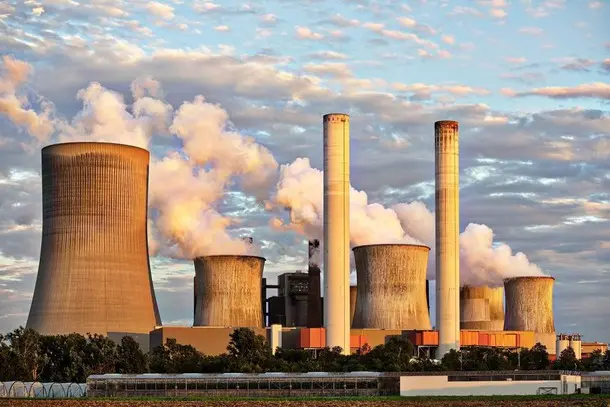 A energia gerada pelas usinas térmicas deve superar a soma do que está previsto para entrar em operação por meio de usinas solares e eólicas | Foto: Reprodução/ Pixels