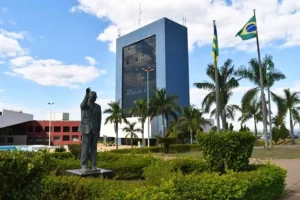 O último a assumir o cargo é Carlos Eduardo Merlim, da Secretaria de Administração | Foto: Reprodução