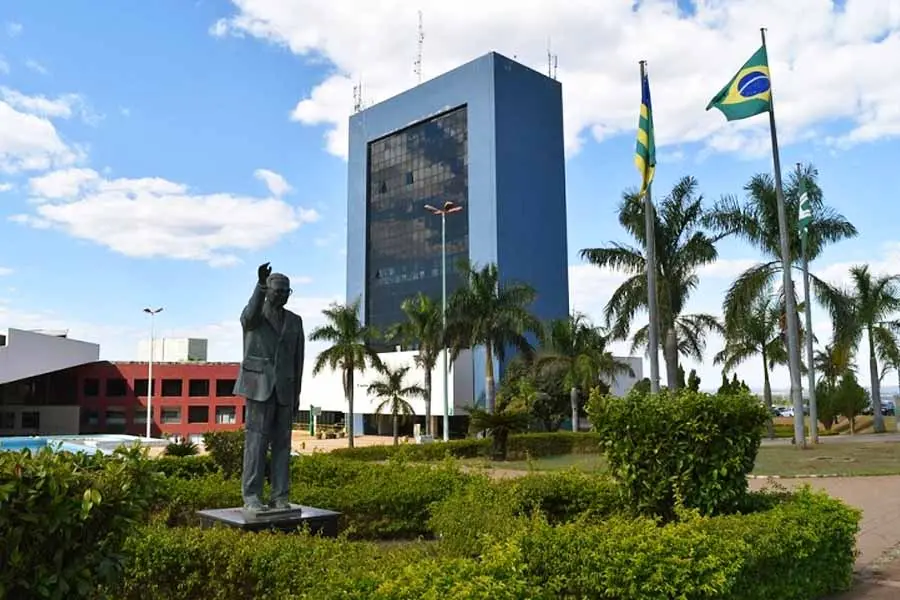 O último a assumir o cargo é Carlos Eduardo Merlim, da Secretaria de Administração | Foto: Reprodução