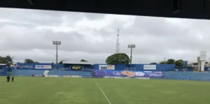 Estádio Anibal Batista de Toledo recebeu o primeiro duelo das quartas de final da competição e a Aparecidense levou a melhor | Foto: Felipe André/Jornal O Hoje