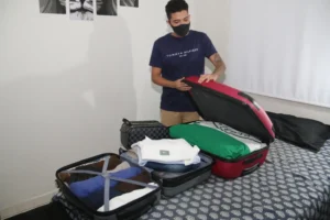 Caio vai com visto de estudante para aprender inglês em Orlando, mas se surgir oportunidade pretende ficar legalmente nos Estados Unidos. | Foto: Jota Eurípedes