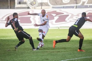 O meia se mostrou abraçado pelo torcedor em tão pouco tempo na sua chegada ao alvinegro potiguar | Renne Carvalho / ABC