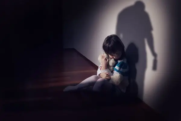As meninas são as principais vítimas, com quase 80% dos casos registrados | Foto: Reprodução