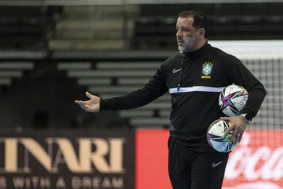No entanto, a lista de Marquinhos Xavier conta apenas com atletas que atuam em clubes da Europa | foto: Thais Magalhães/CBF