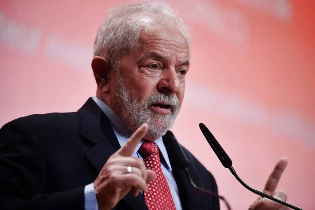 Através de editoriais, O Globo e Folha de S. Paulo criticaram o ex-presidente Lula (PT) após o petista comparar a longevidade no poder entre os líderes da Nicarágua e Alemanha | Foto: Reprodução
