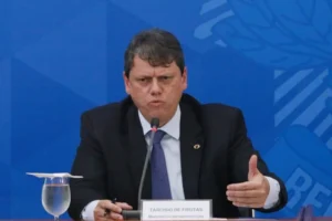 Ministro da Infraestrutura, Tarcísio de Freitas, pode disputar o Senado por Goiás | Foto: Reprodução