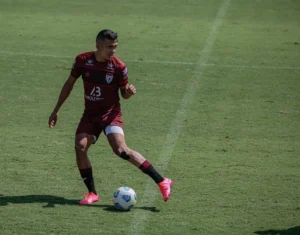 Com 42 partidas disputadas na temporada, Igor Cariús retorna a lista de relacionados após não enfrentar o Ceará | Foto: Bruno Corsino/ACG