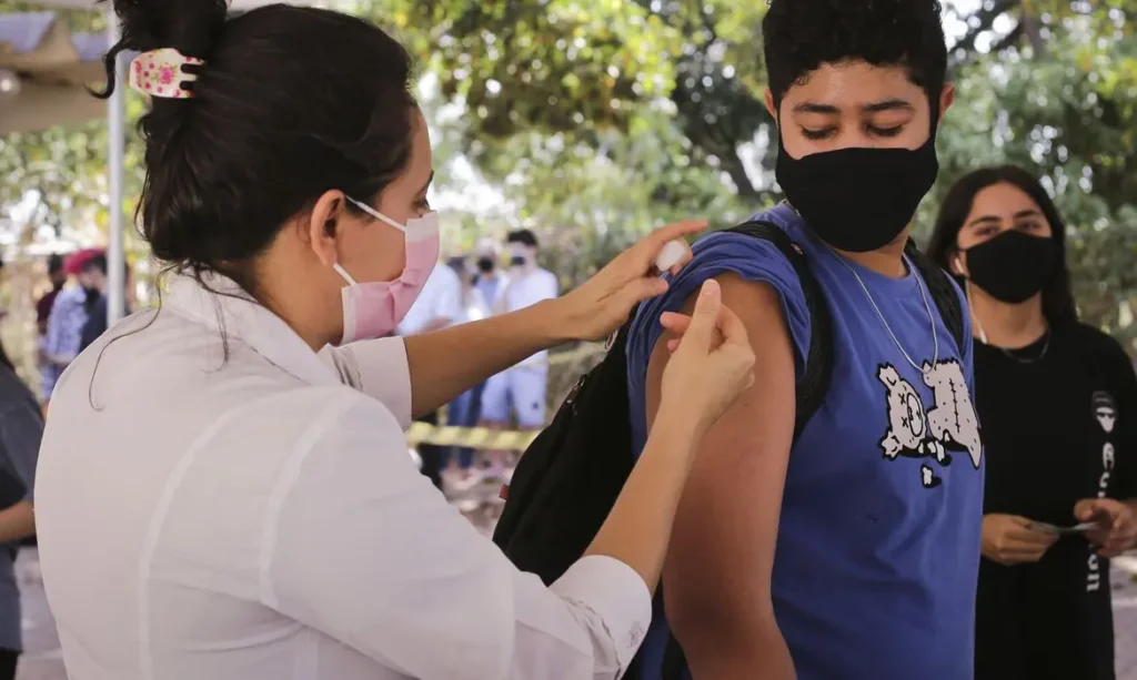 Das doses distribuídas, 294,2 milhões já foram aplicadas, de acordo com os dados oficiais | Foto: Reprodução/ Agência Saúde